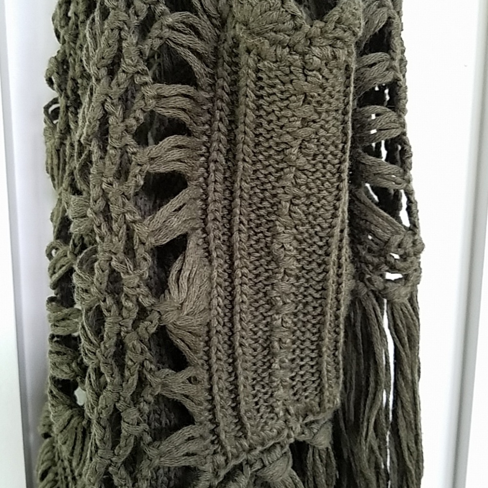 NEW! Boho Olive Crochet Vest, by Maurices, Size S - Picture 6 of 6